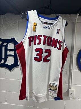 Richard “RIP” Hamilton Mitchell & Ness Detroit Pistons #32 Jersey
